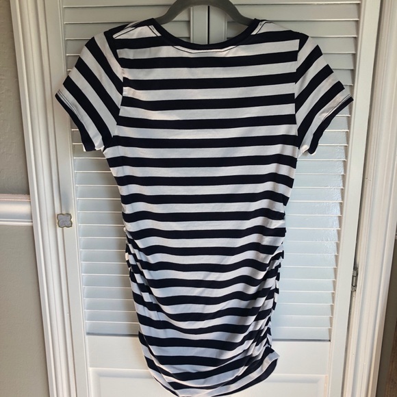 A Pea in the Pod Striped Maternity Shirt - Picture 4 of 6